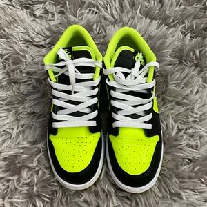 Nike Air Jordan 1 Low Black Cat (GS) with box